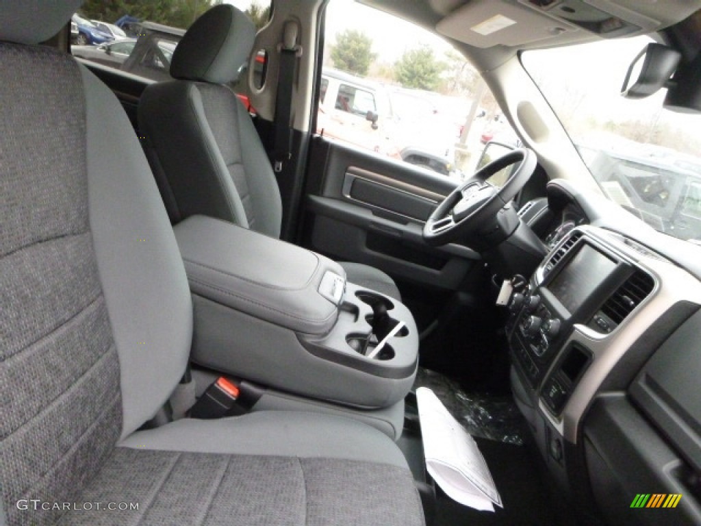 2017 1500 Big Horn Crew Cab 4x4 - Bright Silver Metallic / Black/Diesel Gray photo #9