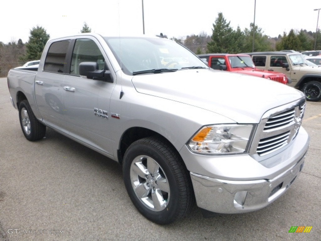 2017 1500 Big Horn Crew Cab 4x4 - Bright Silver Metallic / Black/Diesel Gray photo #11
