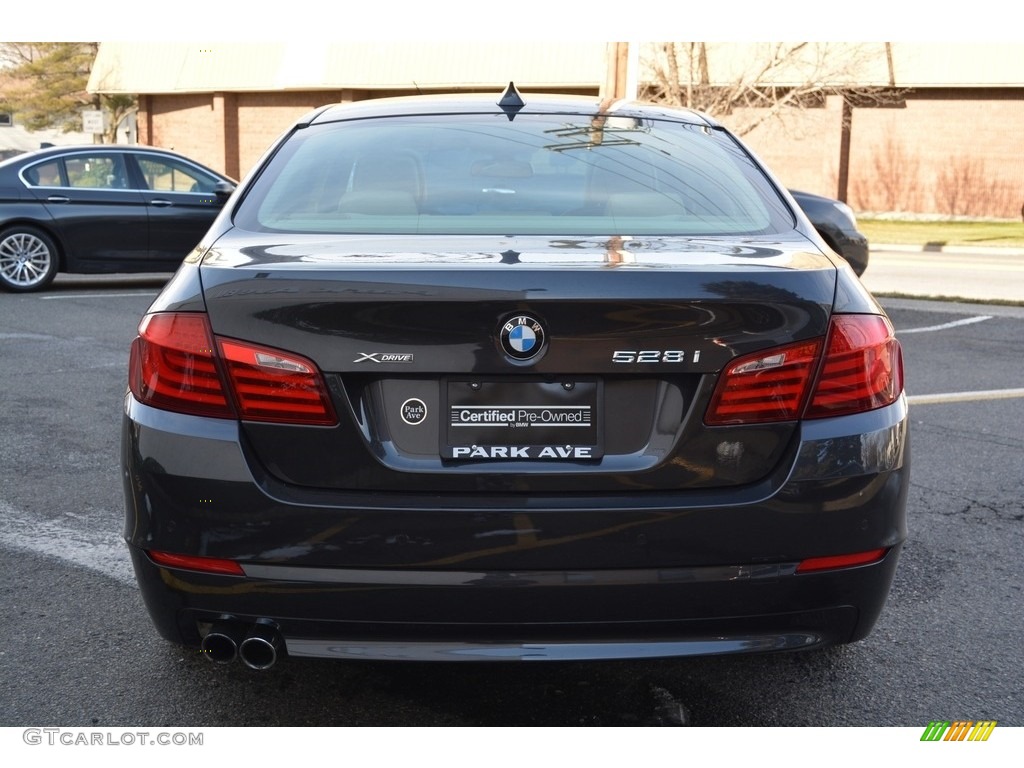 2013 5 Series 528i xDrive Sedan - Dark Graphite Metallic II / Venetian Beige photo #4