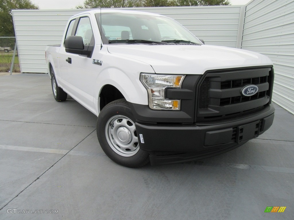 2017 F150 XL SuperCab - Oxford White / Earth Gray photo #1