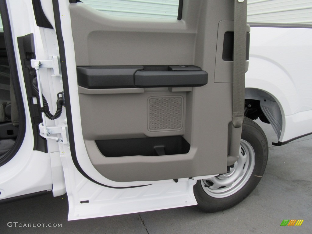 2017 F150 XL SuperCab - Oxford White / Earth Gray photo #18