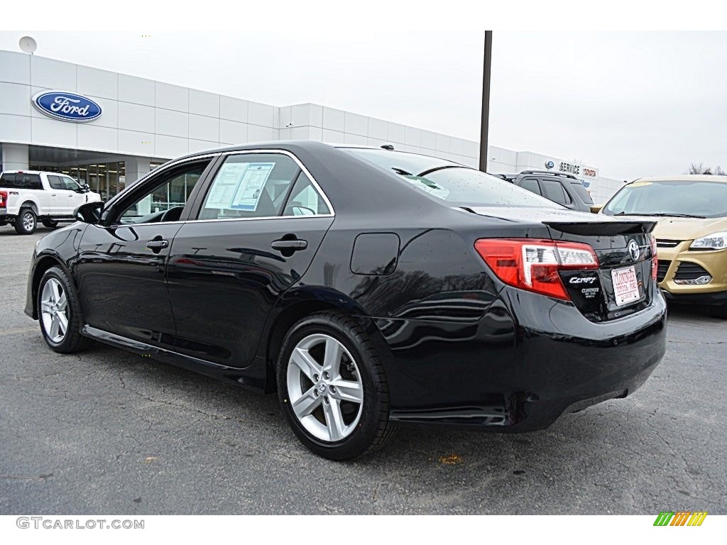 2013 Camry SE - Attitude Black Metallic / Black/Ash photo #32