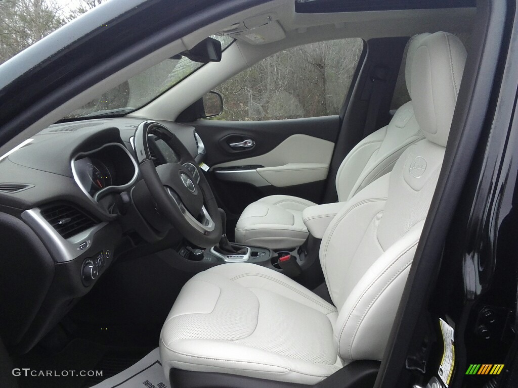 Brown/Pearl Interior 2017 Jeep Cherokee Overland 4x4 Photo #118156260