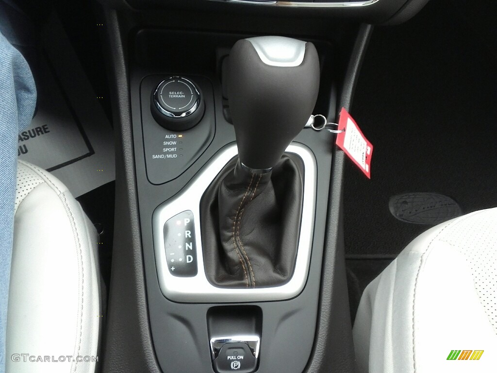 2017 Jeep Cherokee Overland 4x4 9 Speed Automatic Transmission Photo #118156299
