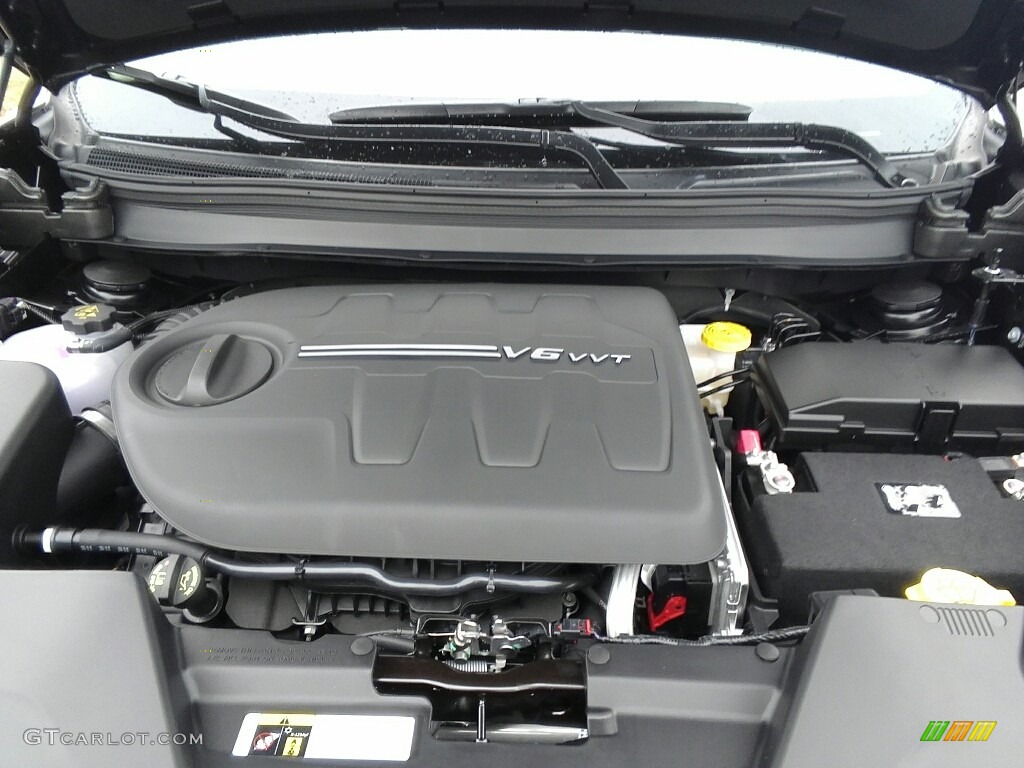 2017 Jeep Cherokee Overland 4x4 3.2 Liter DOHC 24-Valve VVT V6 Engine Photo #118156320