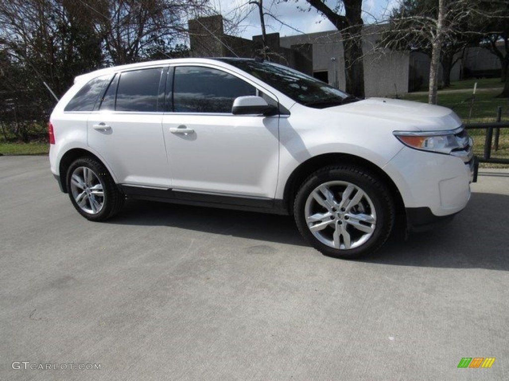 White Platinum Ford Edge