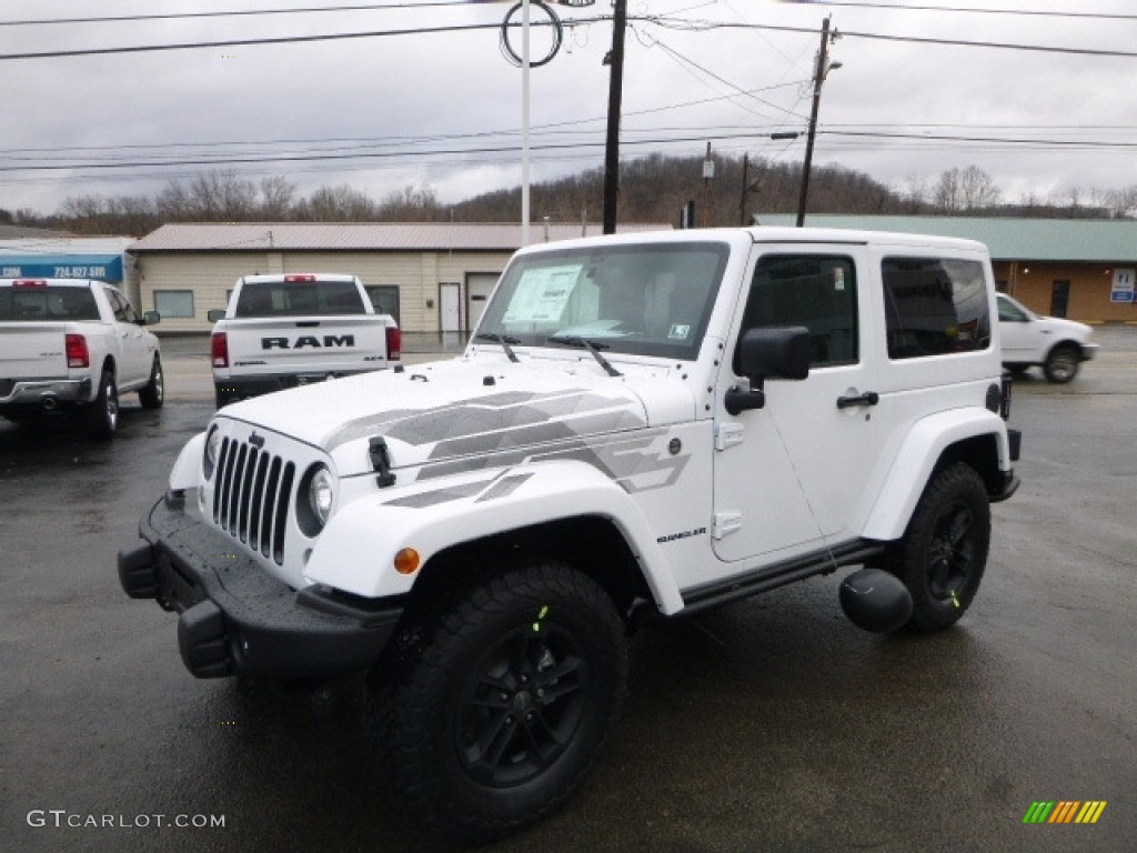 2017 Wrangler Sahara 4x4 - Bright White / Black photo #1