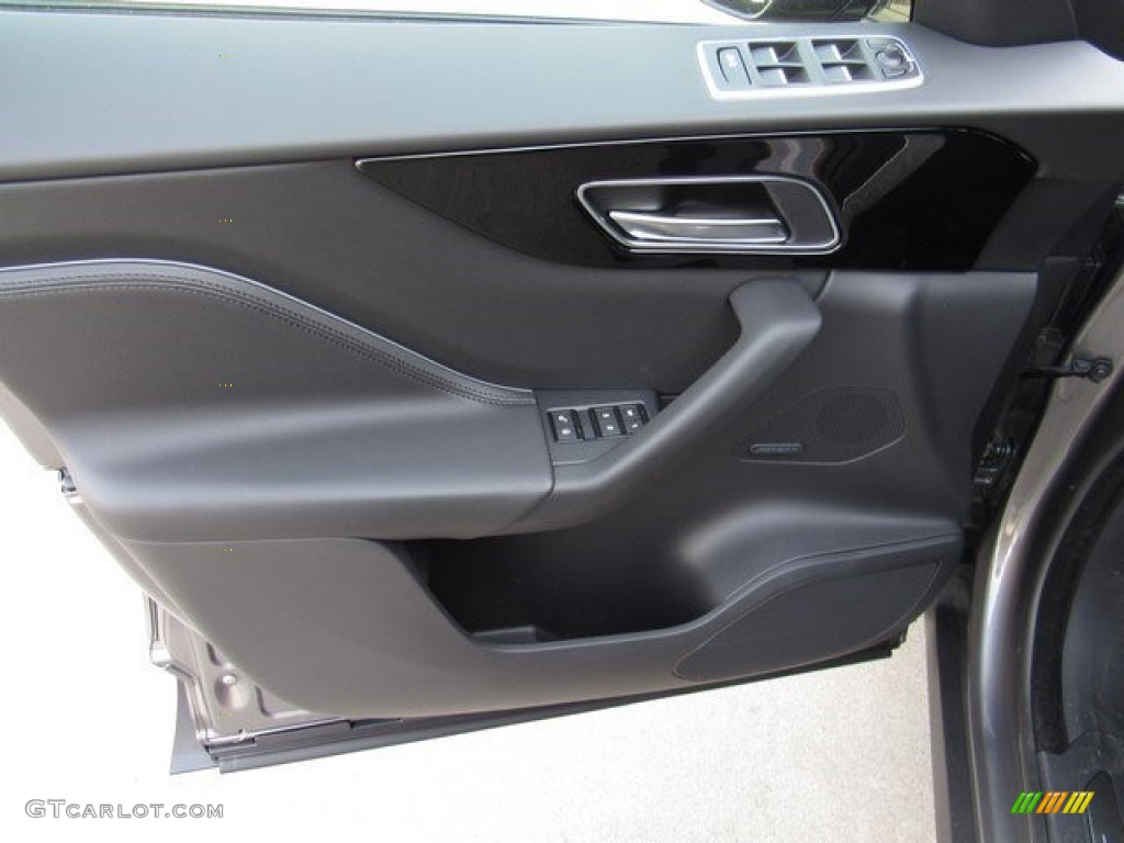 2017 Jaguar F-PACE 35t AWD Premium Jet Door Panel Photo #118162305
