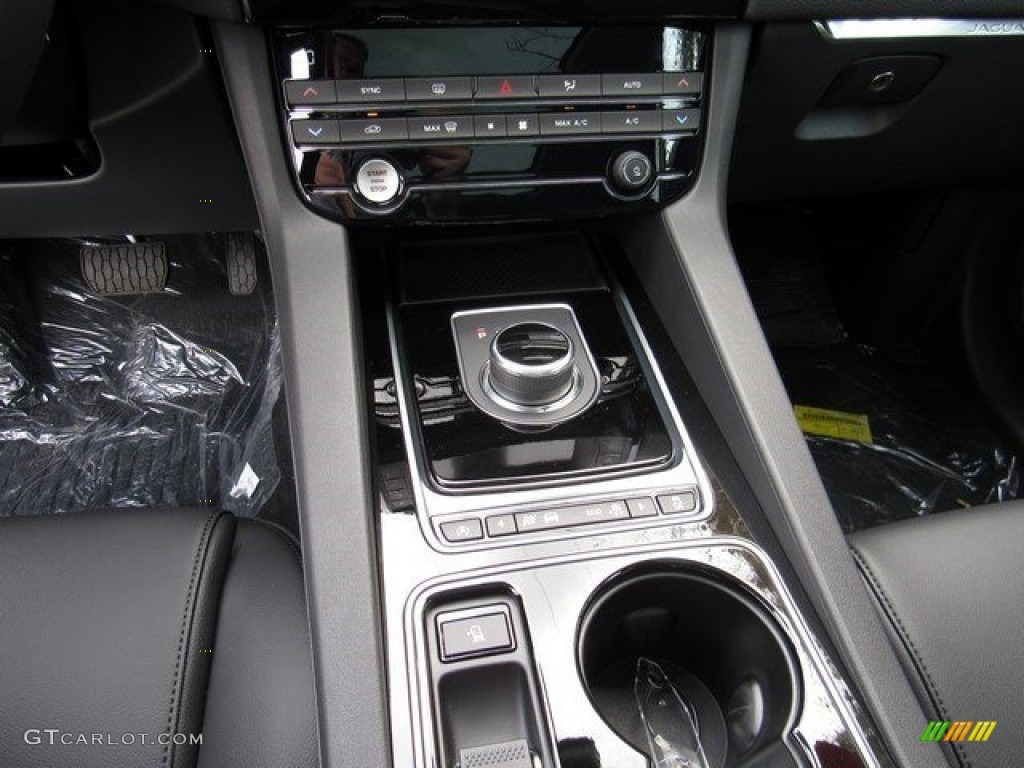 2017 Jaguar F-PACE 35t AWD Premium 8 Speed Automatic Transmission Photo #118162773