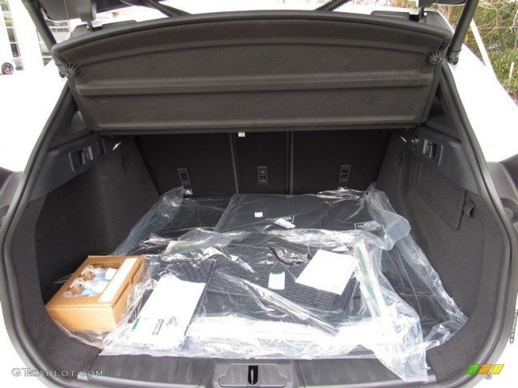 2017 Jaguar F-PACE 35t AWD Premium Trunk Photo #118163163