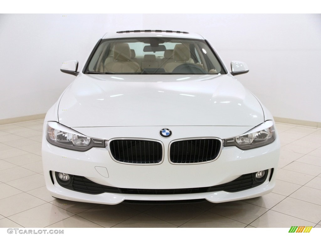 2014 3 Series 320i xDrive Sedan - Alpine White / Venetian Beige photo #2