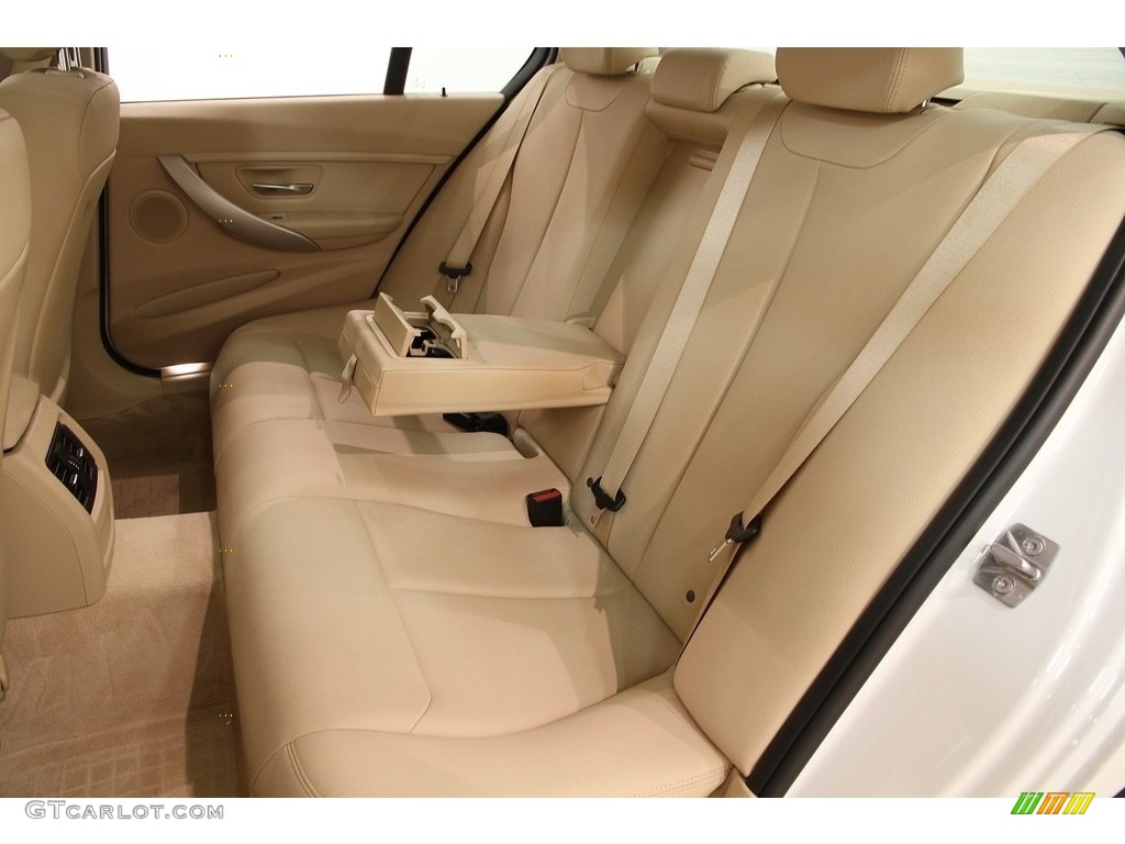 2014 3 Series 320i xDrive Sedan - Alpine White / Venetian Beige photo #25
