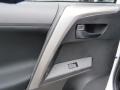 Super White - RAV4 LE Photo No. 7