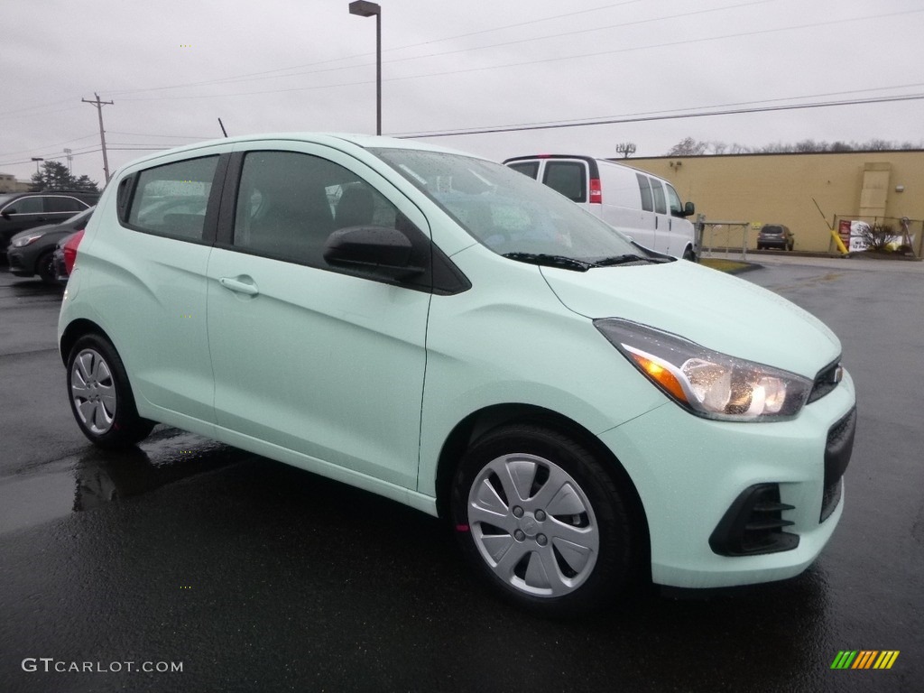 2017 Spark LS - Mint / Jet Black photo #3