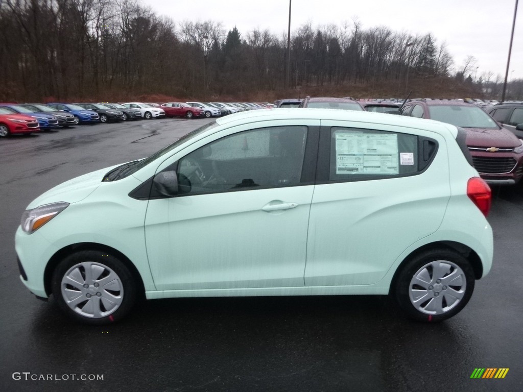 2017 Spark LS - Mint / Jet Black photo #10