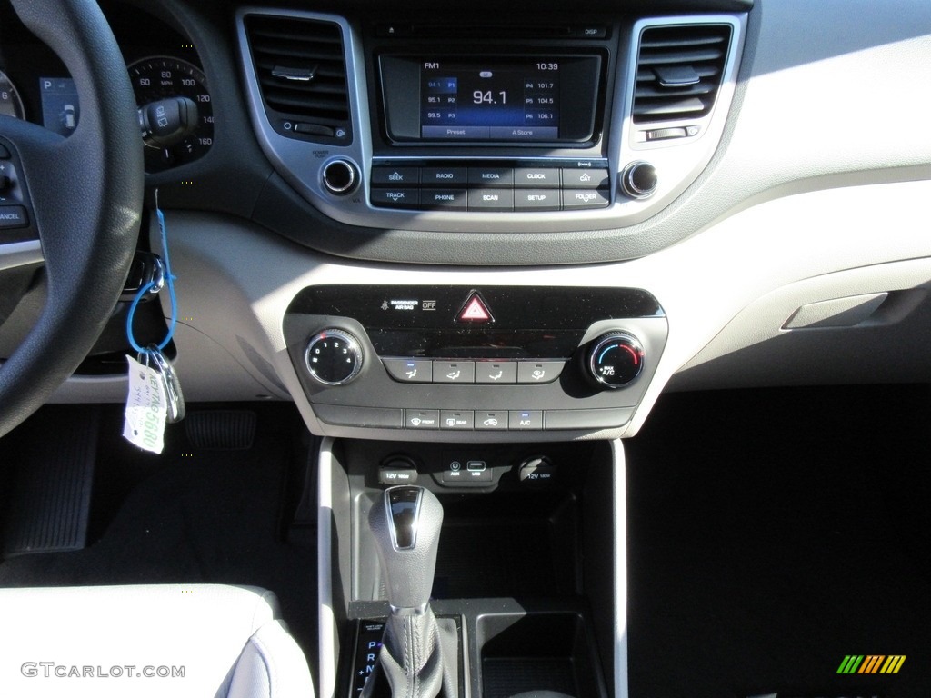 2017 Hyundai Tucson Eco Controls Photo #118169316