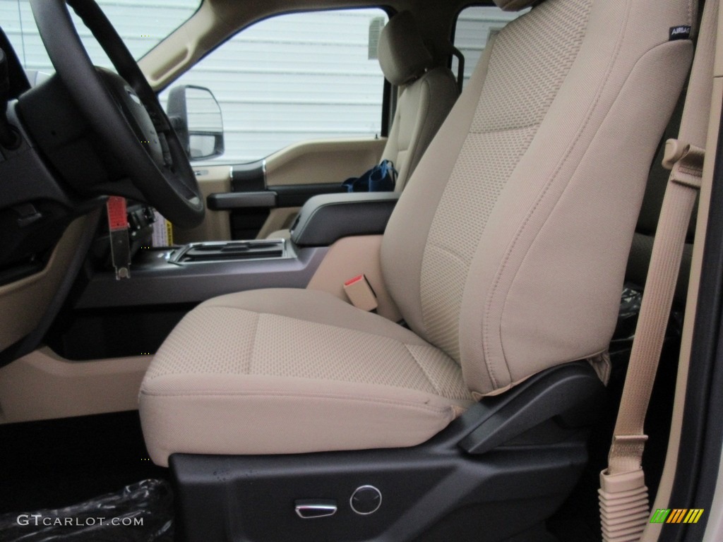 2017 Ford F250 Super Duty XLT Crew Cab 4x4 Front Seat Photos
