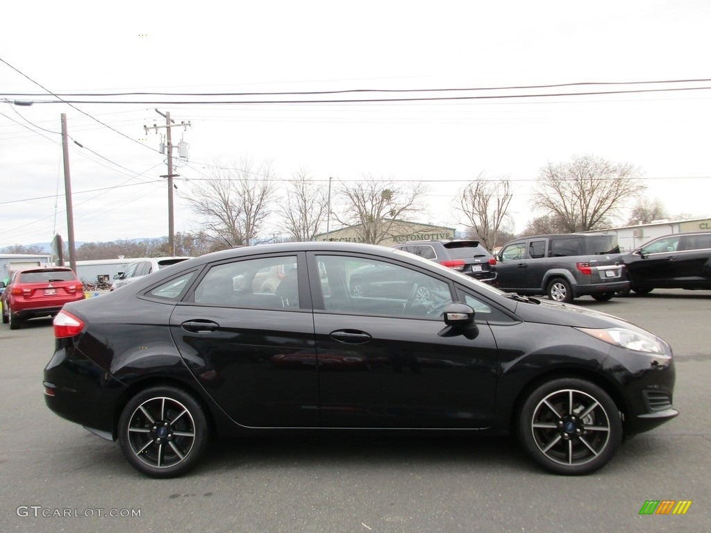 2015 Fiesta SE Sedan - Tuxedo Black Metallic / Charcoal Black photo #8