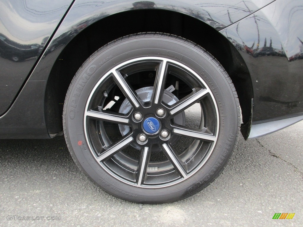 2015 Fiesta SE Sedan - Tuxedo Black Metallic / Charcoal Black photo #25