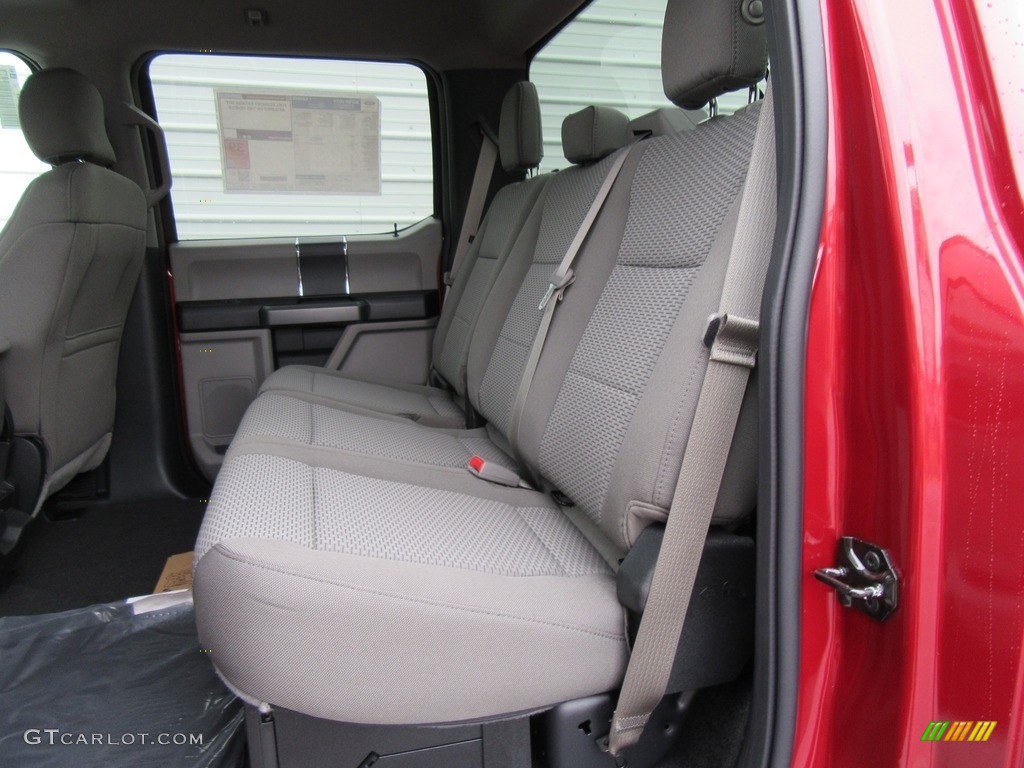 2017 Ford F350 Super Duty XLT Crew Cab 4x4 Rear Seat Photo #118172847