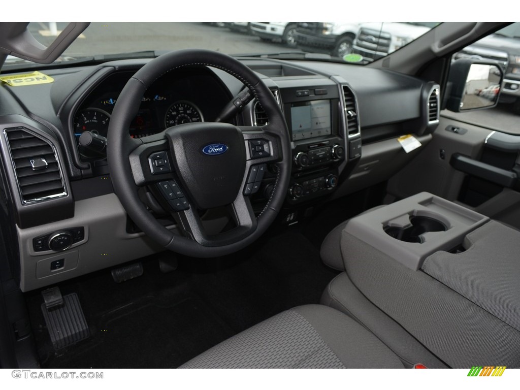 2017 F150 XLT SuperCab 4x4 - Magnetic / Earth Gray photo #9