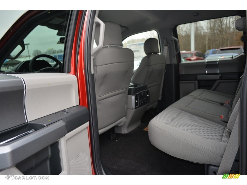 2017 F150 XLT SuperCrew 4x4 - Ruby Red / Earth Gray photo #10