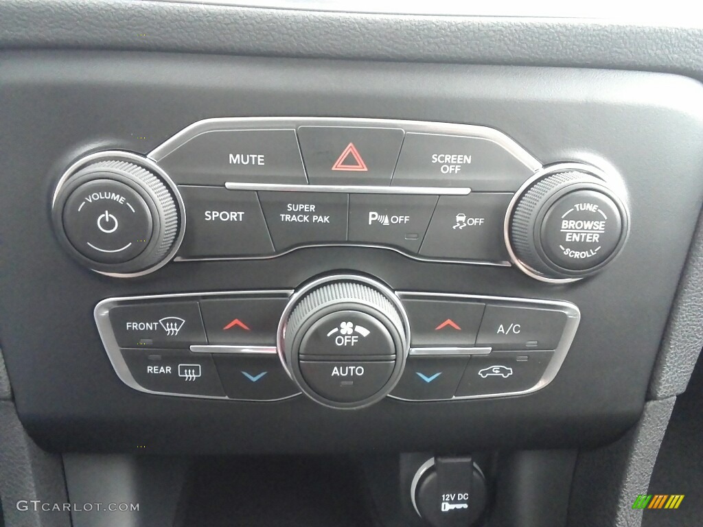 2017 Dodge Charger R/T Scat Pack Controls Photo #118174143