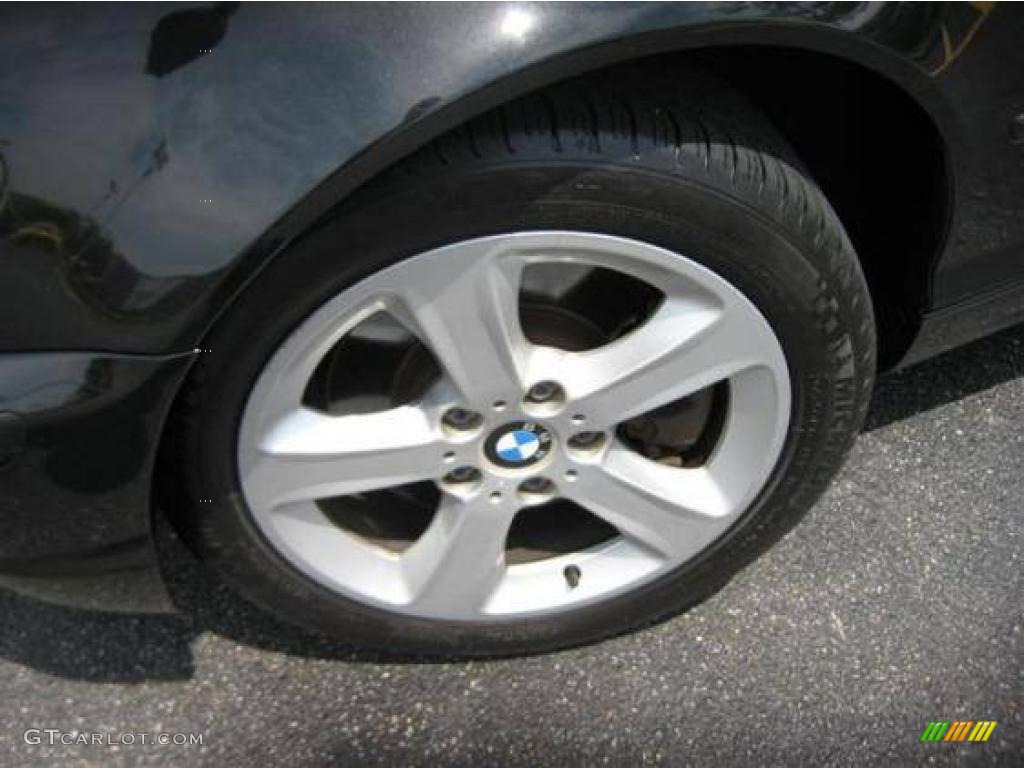 2004 3 Series 330xi Sedan - Jet Black / Black photo #2