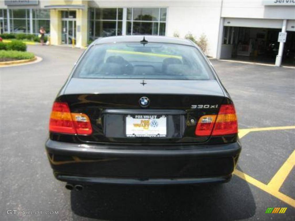 2004 3 Series 330xi Sedan - Jet Black / Black photo #4