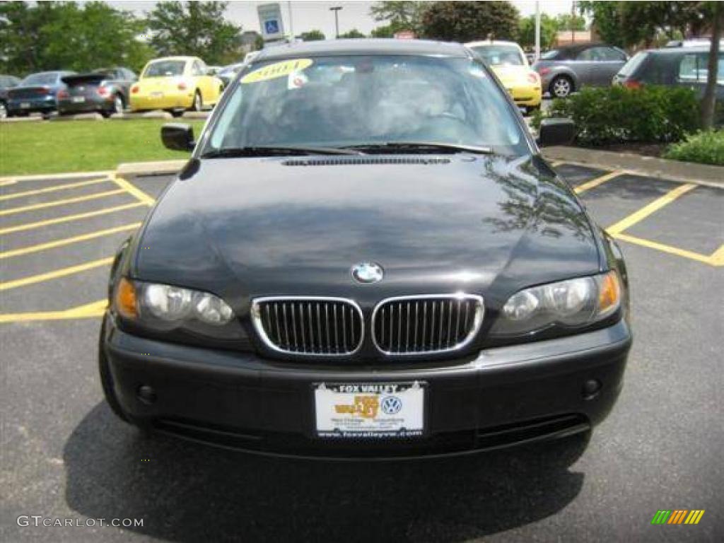 2004 3 Series 330xi Sedan - Jet Black / Black photo #7