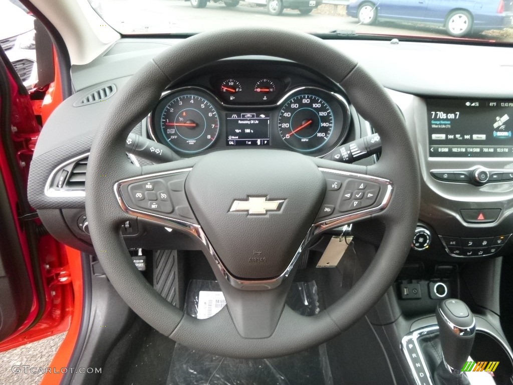 2017 Cruze LT - Red Hot / Jet Black photo #16