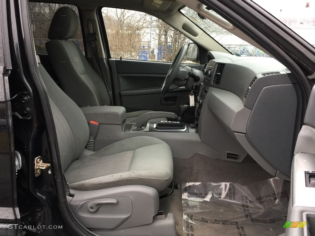 2007 Grand Cherokee Laredo 4x4 - Black / Medium Slate Gray photo #24