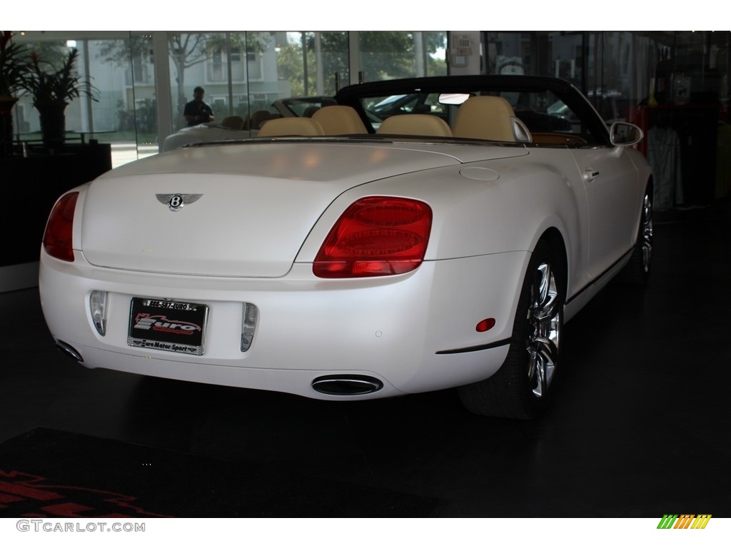 2008 Continental GTC  - Glacier White / Magnolia/Nautic photo #30