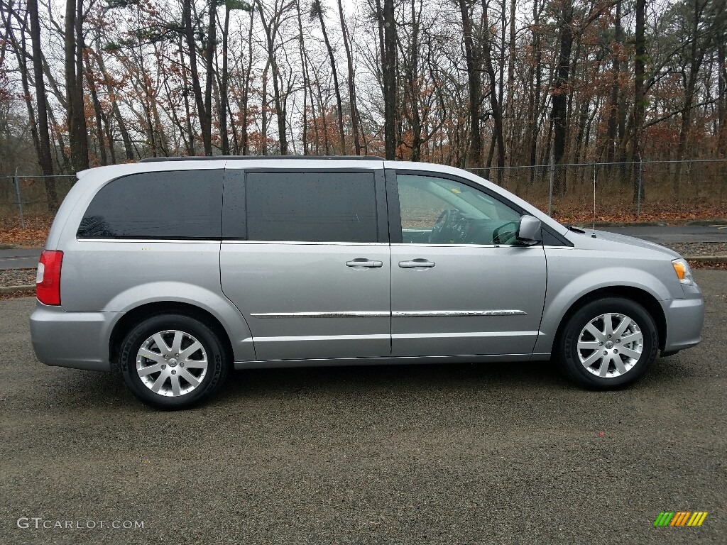 2016 Town & Country Touring - Billet Silver Metallic / Black/Light Graystone photo #5