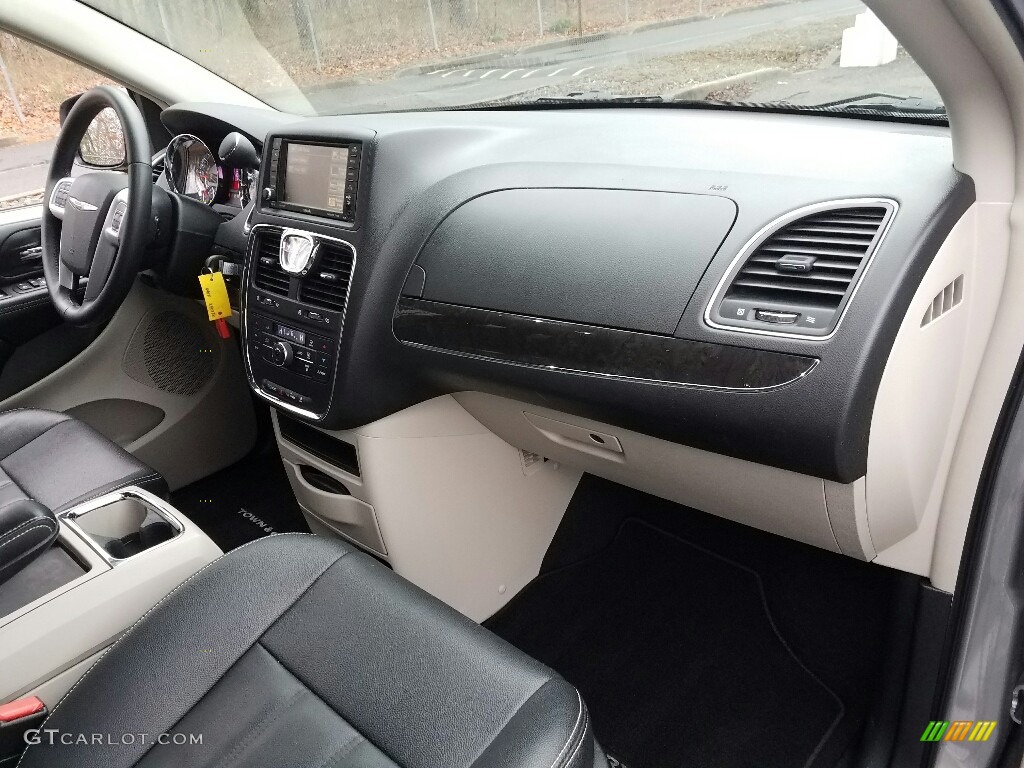 2016 Town & Country Touring - Billet Silver Metallic / Black/Light Graystone photo #6