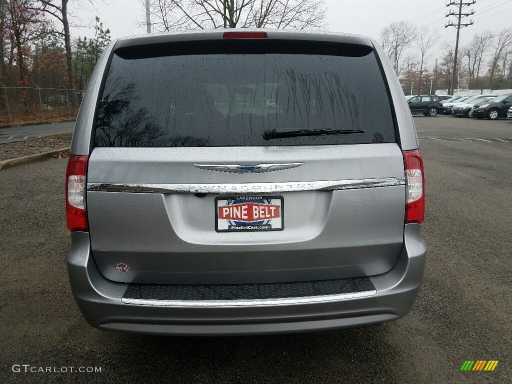 2016 Town & Country Touring - Billet Silver Metallic / Black/Light Graystone photo #8