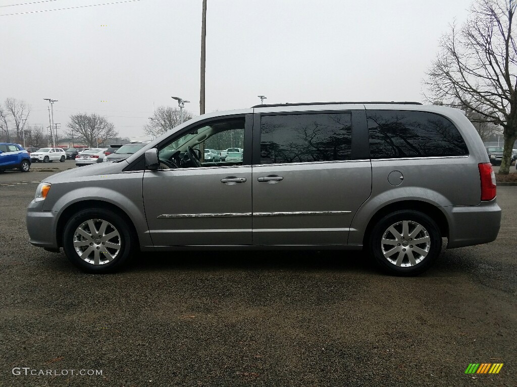2016 Town & Country Touring - Billet Silver Metallic / Black/Light Graystone photo #11