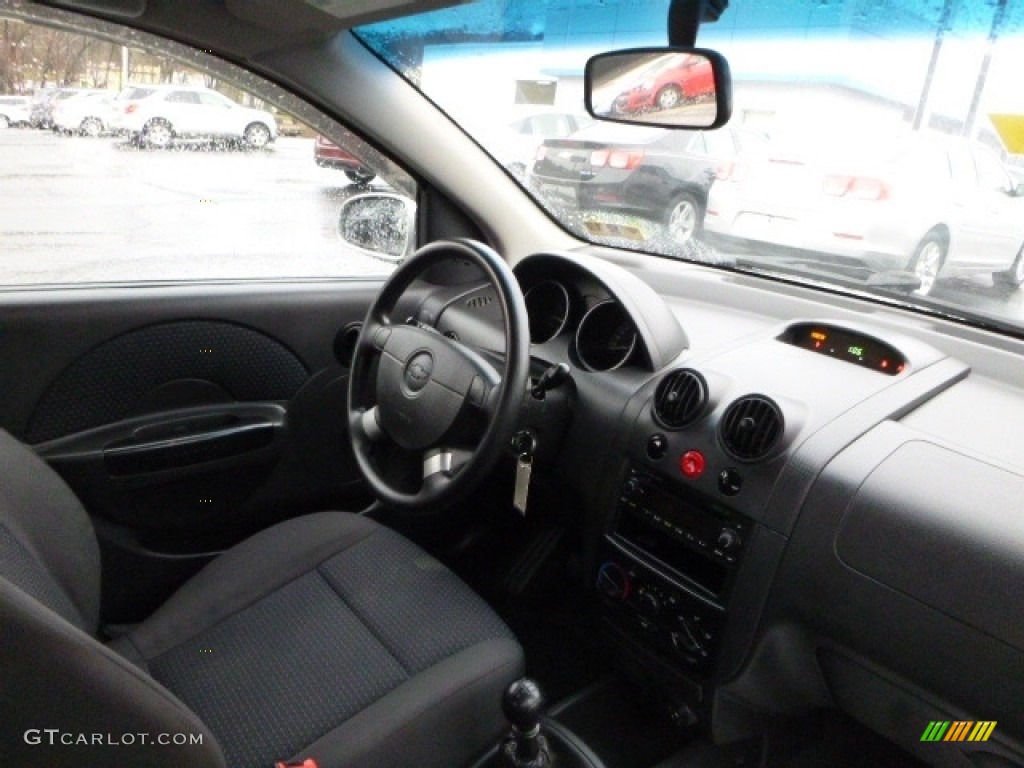 2006 Aveo LS Hatchback - Cosmic Silver / Charcoal photo #4