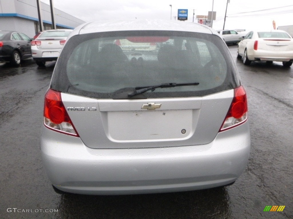 2006 Aveo LS Hatchback - Cosmic Silver / Charcoal photo #8