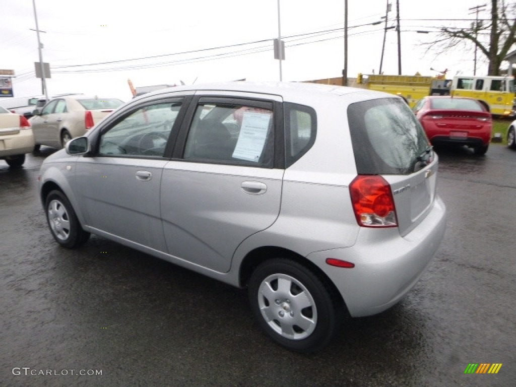 2006 Aveo LS Hatchback - Cosmic Silver / Charcoal photo #9