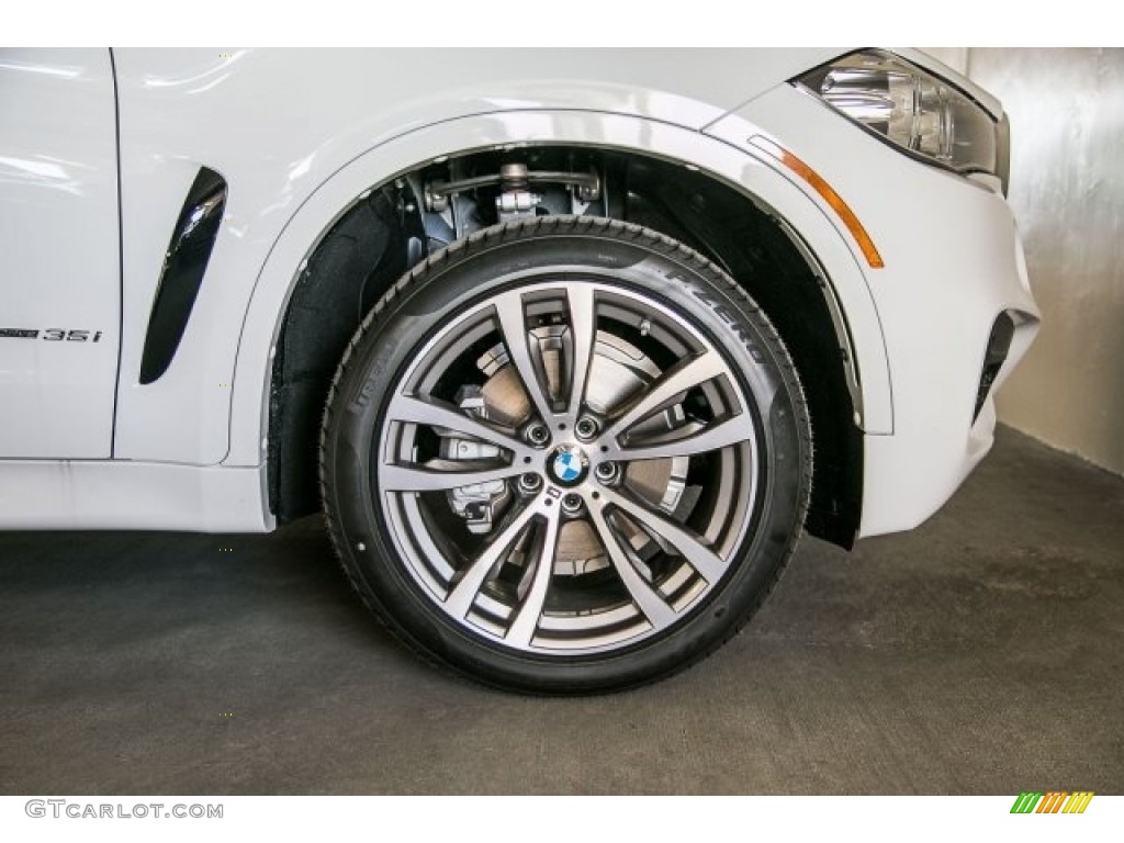 2017 BMW X6 sDrive35i Wheel Photos