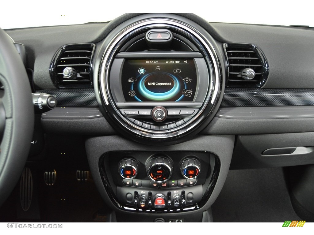 2017 Mini Clubman Cooper S ALL4 Controls Photo #118189817