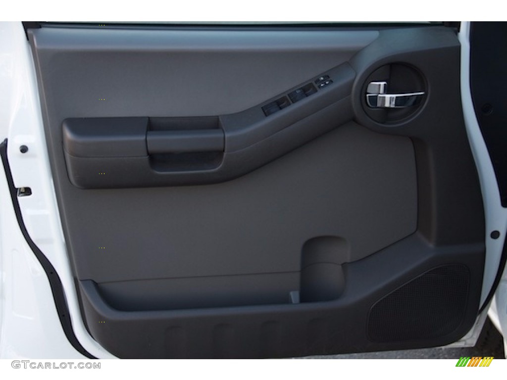 2012 Xterra X - Avalanche White / Gray photo #20