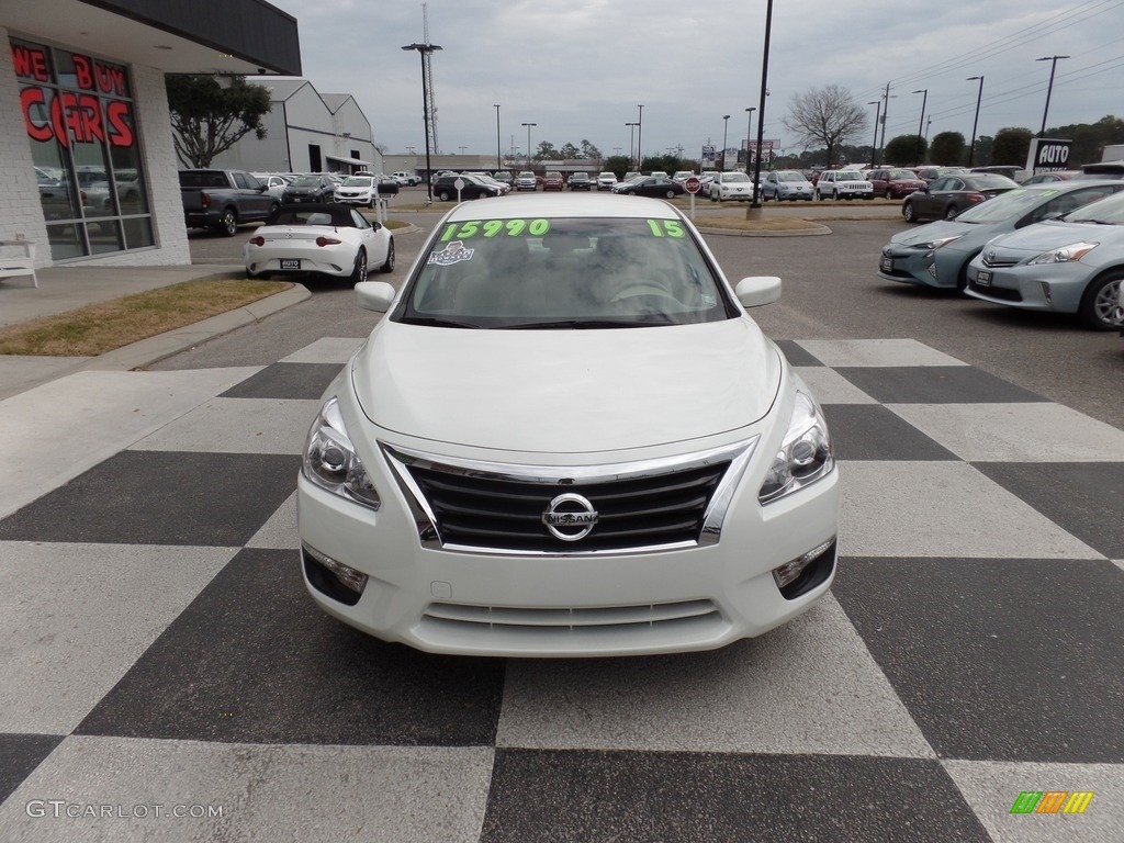 2015 Altima 2.5 S - Pearl White / Charcoal photo #2
