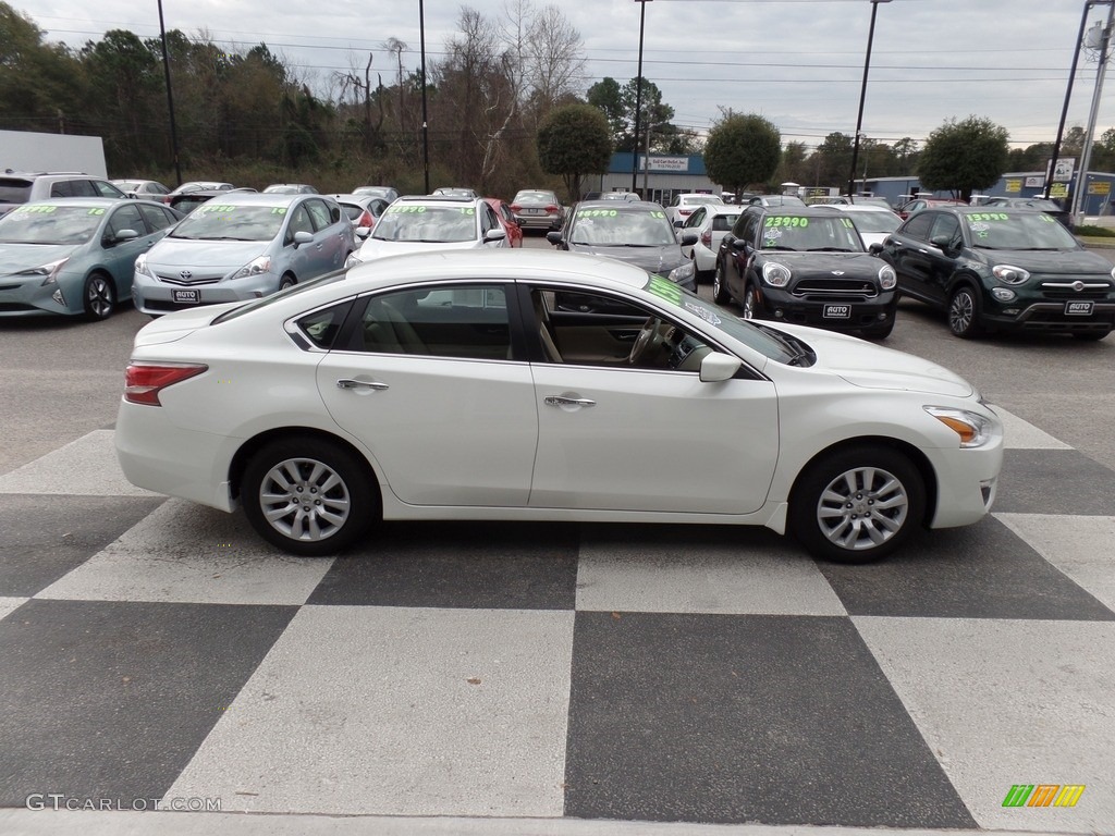 2015 Altima 2.5 S - Pearl White / Charcoal photo #3