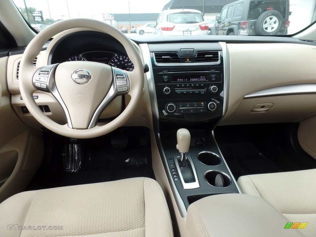 2015 Altima 2.5 S - Pearl White / Charcoal photo #15