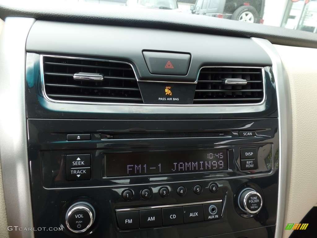 2015 Altima 2.5 S - Pearl White / Charcoal photo #17