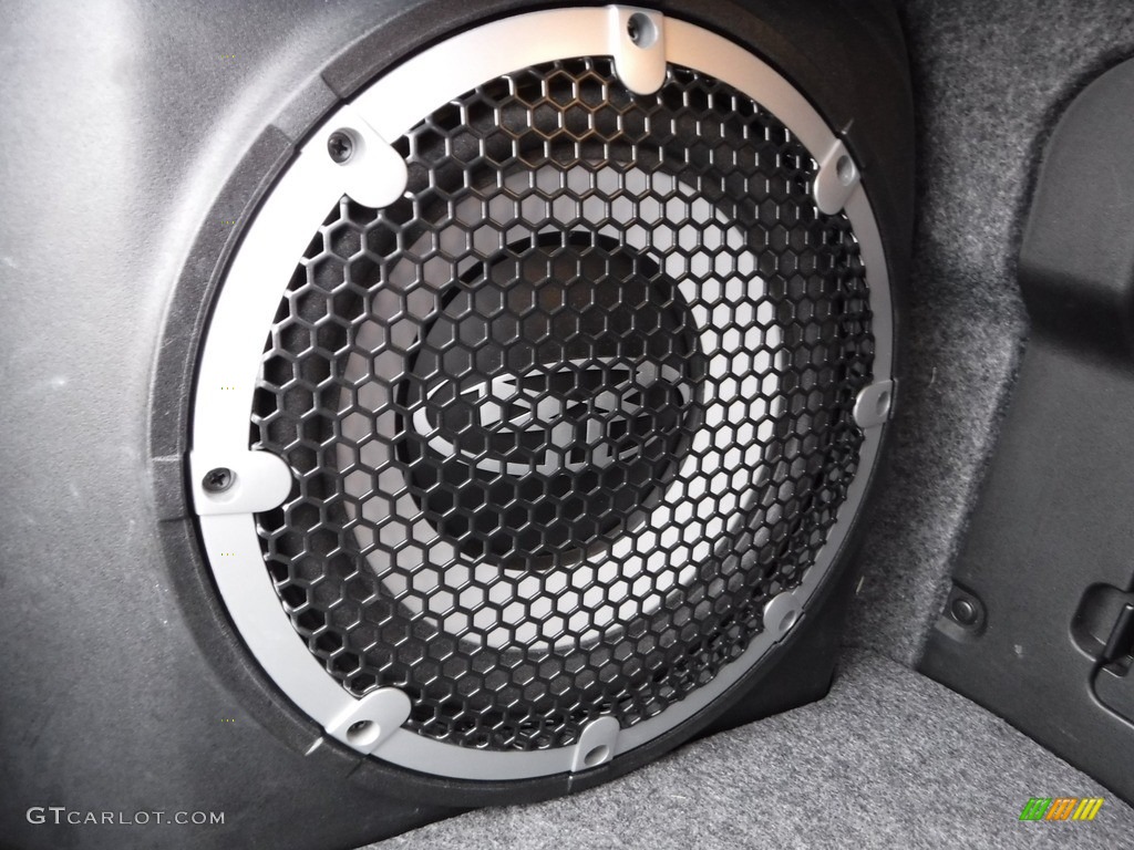 2015 Mitsubishi Lancer Evolution MR Audio System Photos