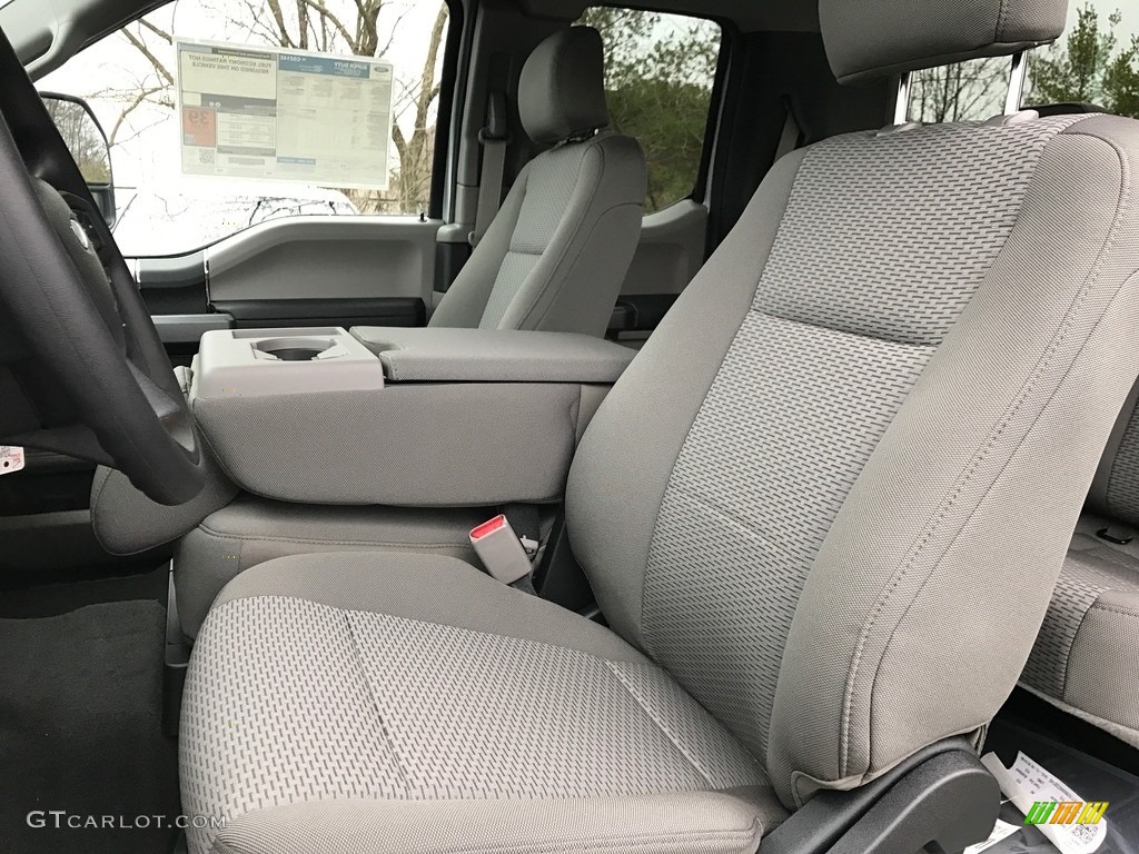 2017 Ford F250 Super Duty XLT SuperCab 4x4 Front Seat Photo #118198160