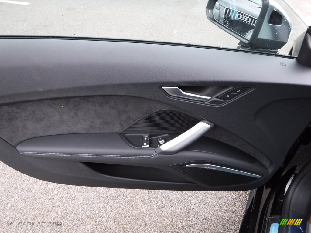 2017 Audi TT S 2.0 TFSI quattro Coupe Door Panel Photos